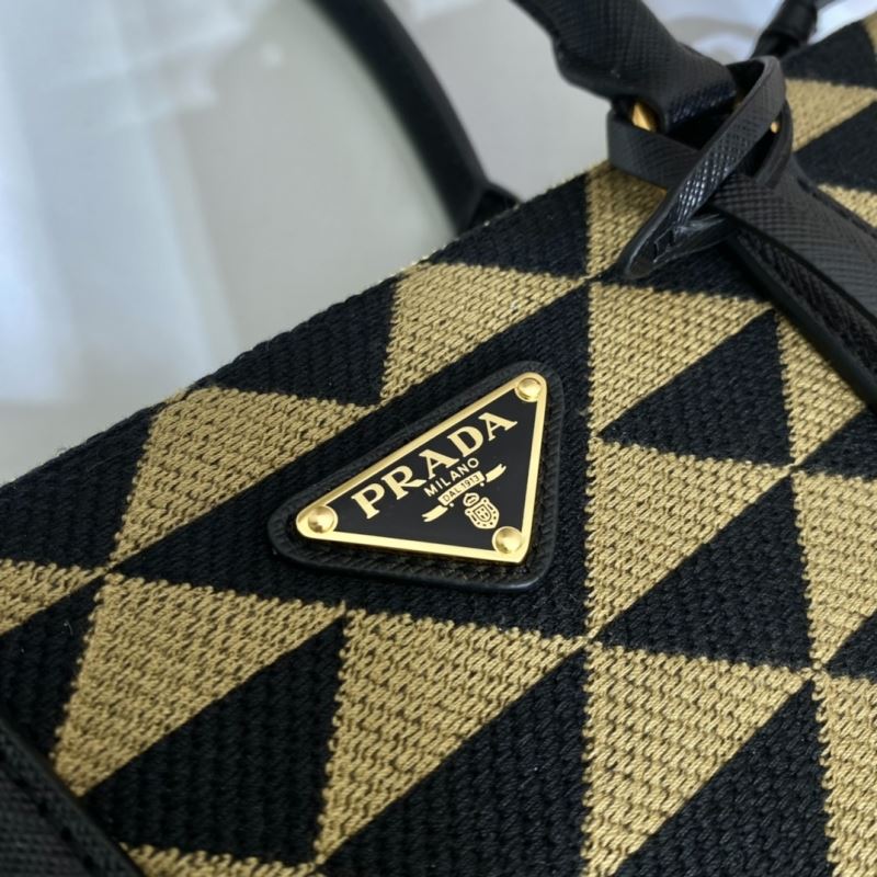 Pra*a tote bags